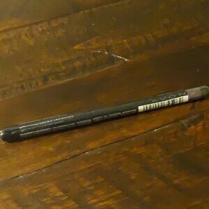 Eye liner